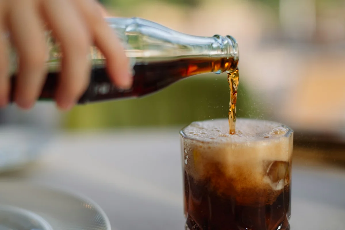 Calorie Liquide – Come i Succhi Possono Sabotare il tuo Deficit Calorico
