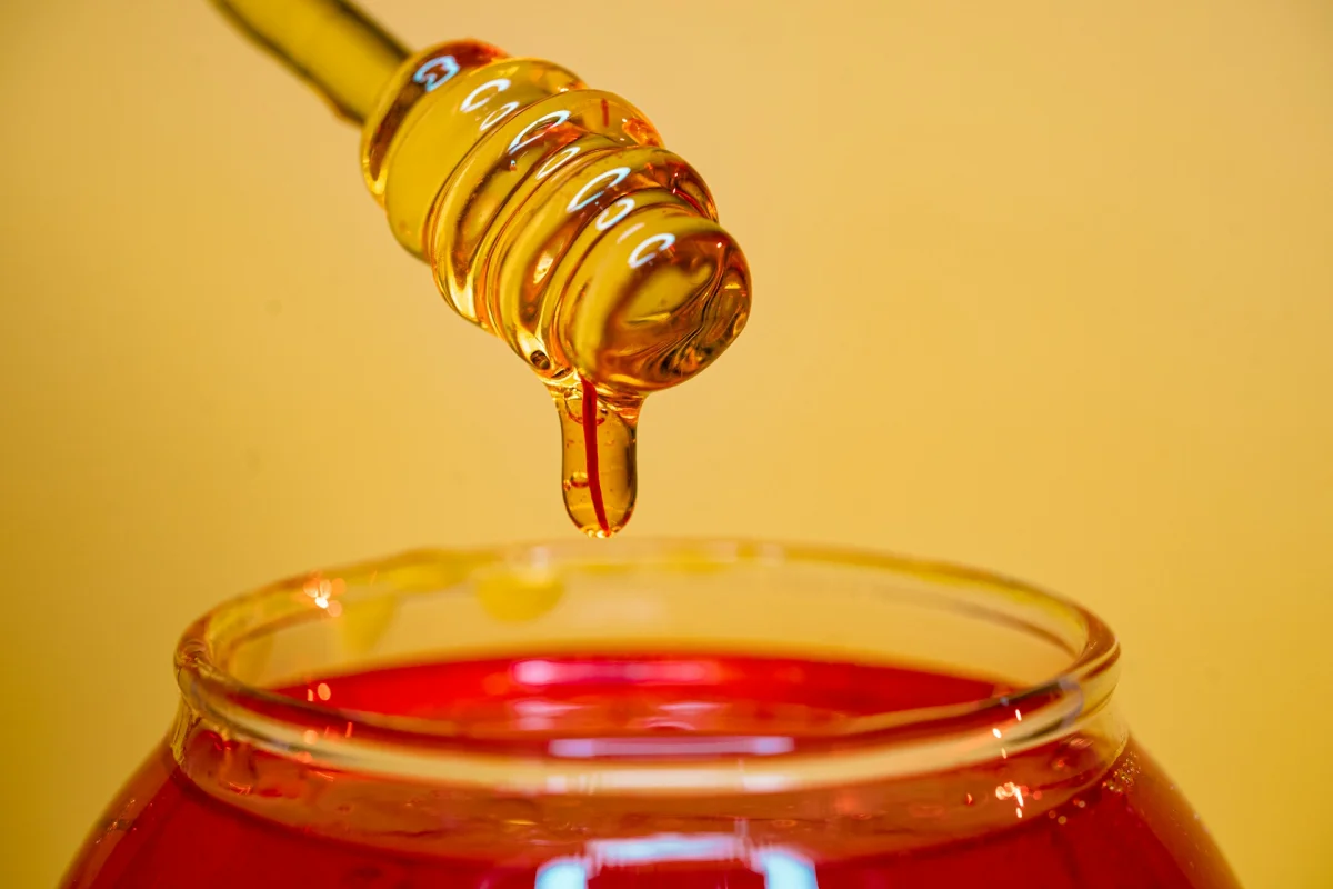 Honey in Fitness: Natural Gold for Energy, Recovery, and Performance?
