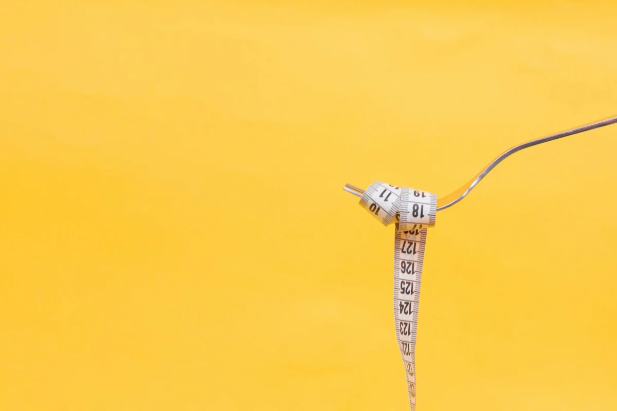 Digiuno Intermittente: Una Guida Completa agli Effetti, Metodi e Conoscenze Scientifiche