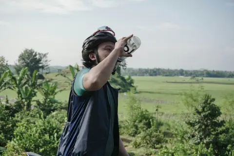 Wasser beim Sport: Warum Trinken Leistung, Sicherheit und Erholung beeinflusst