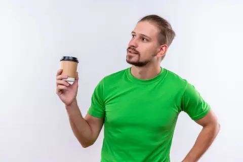 コーヒーと運動 – エクササイズの前か後に飲むべきですか？