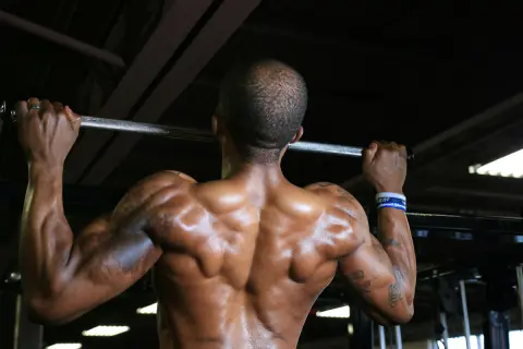 Pull-Ups: O rei dos exercícios com peso corporal no fitness e calistenia