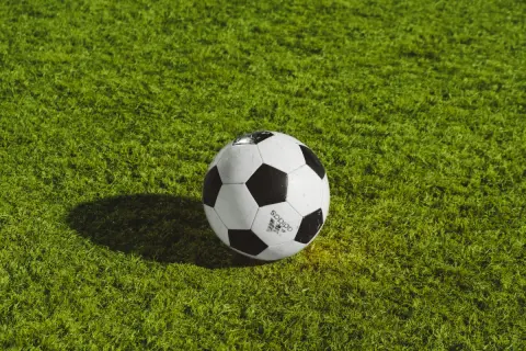 Playing Soccer – How 90 Minutes Can Transform Your Heart, Brain, and Overall Fitness